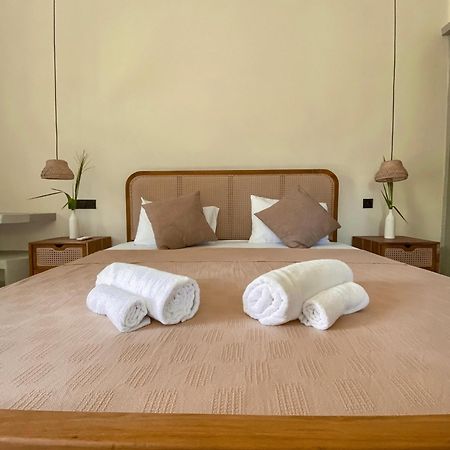 The Palm Private Cottages Midigama Timur Bagian luar foto