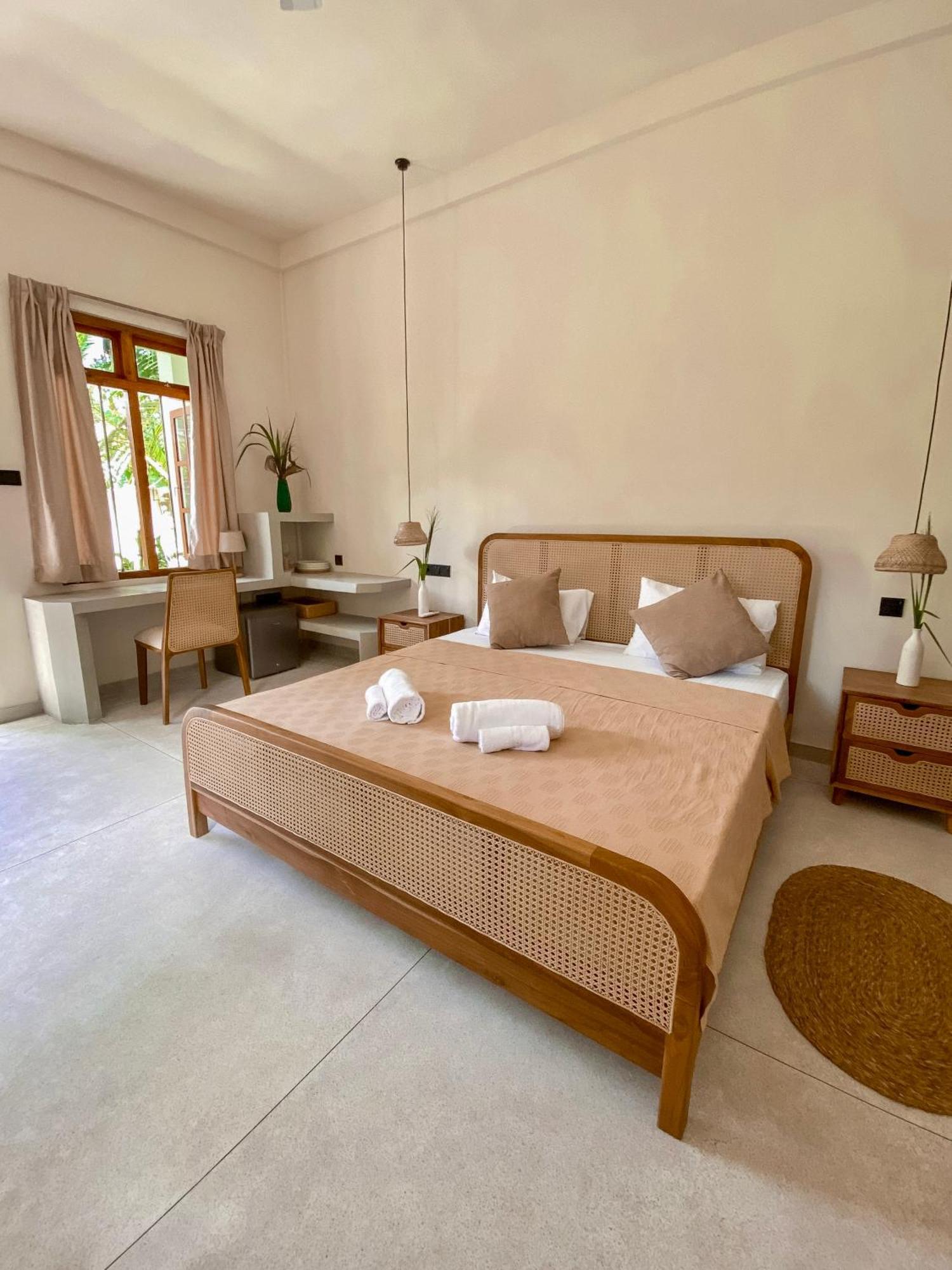 The Palm Private Cottages Midigama Timur Bagian luar foto