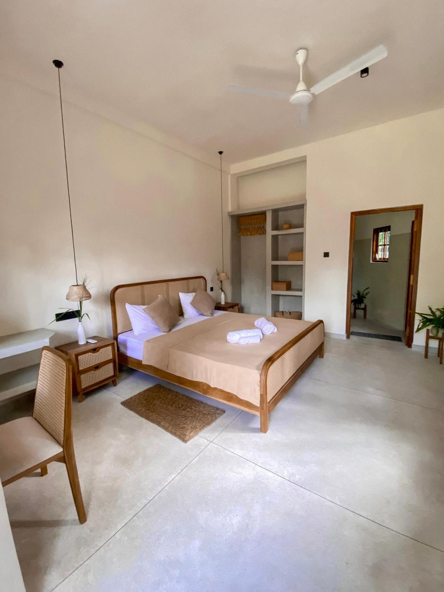 The Palm Private Cottages Midigama Timur Bagian luar foto