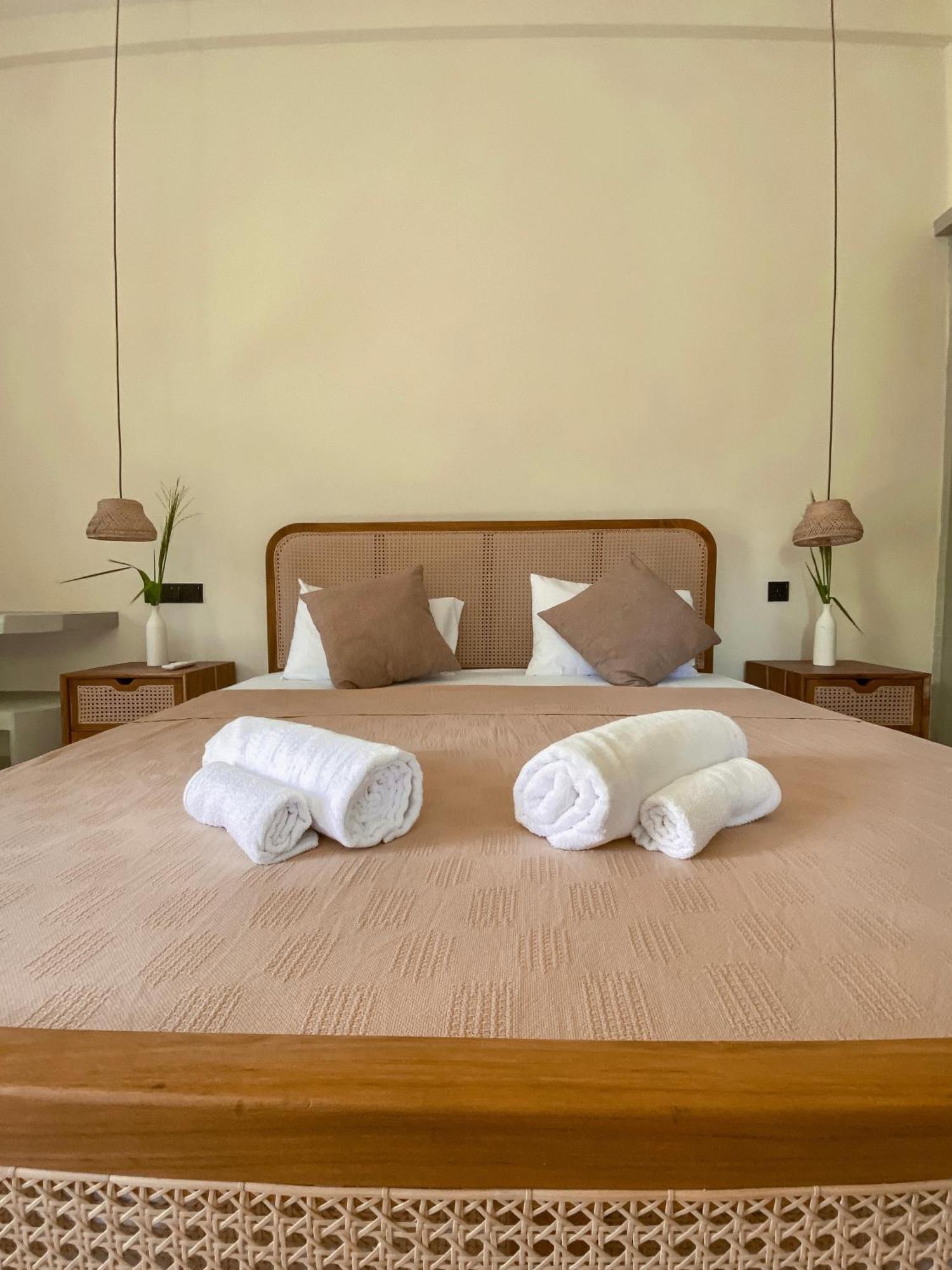 The Palm Private Cottages Midigama Timur Bagian luar foto